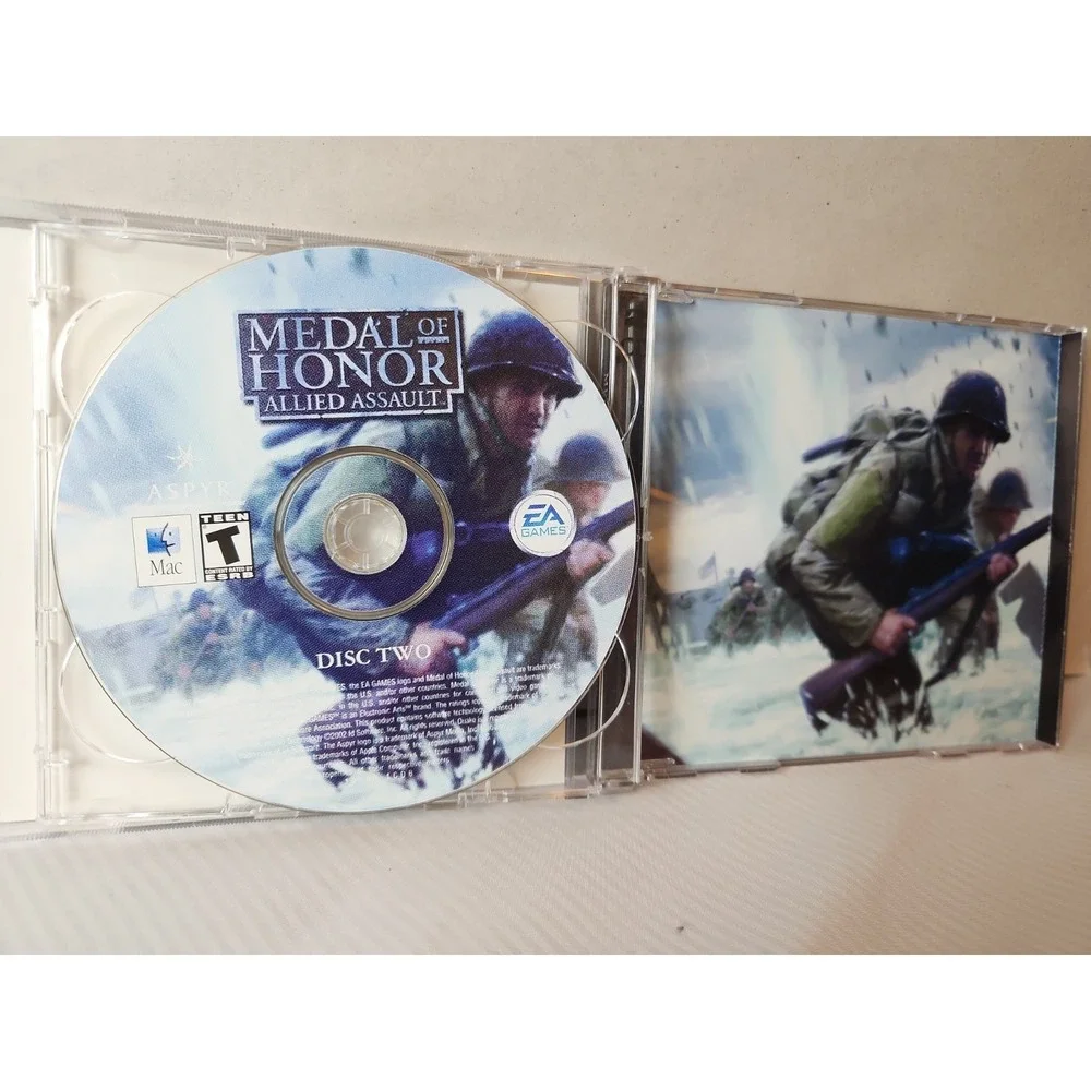 Vintage Medal of Honor: Allied Assault MAC FORMAT 2002 Two Disc Set Rare Preown